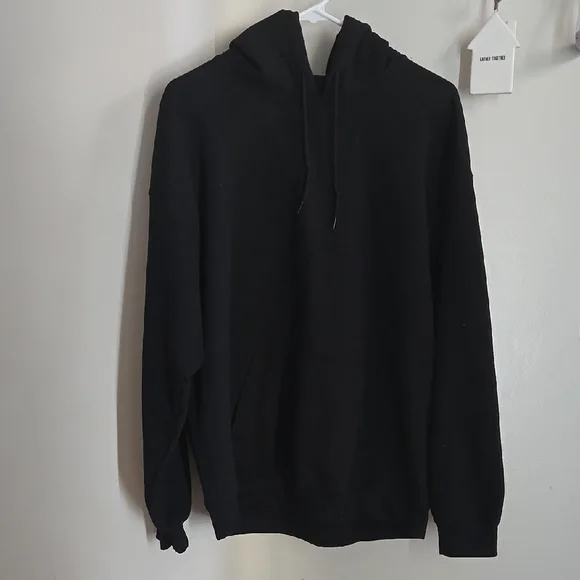 Gildan Heavy Blend Black Hoodie - Picture 1 of 6